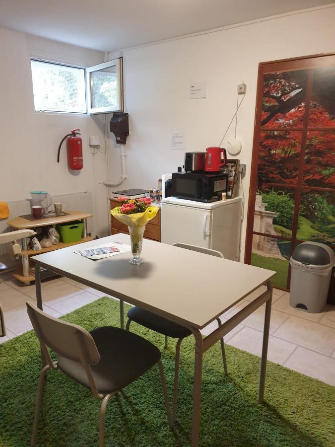 Workers Heaven Monteur - Arbeiter Zimmer 로라흐 외부 사진