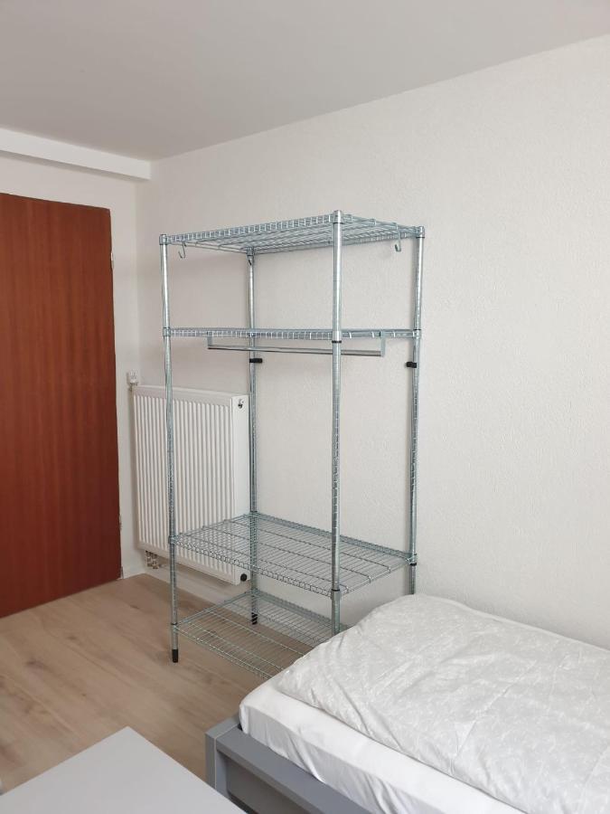 Workers Heaven Monteur - Arbeiter Zimmer 로라흐 외부 사진